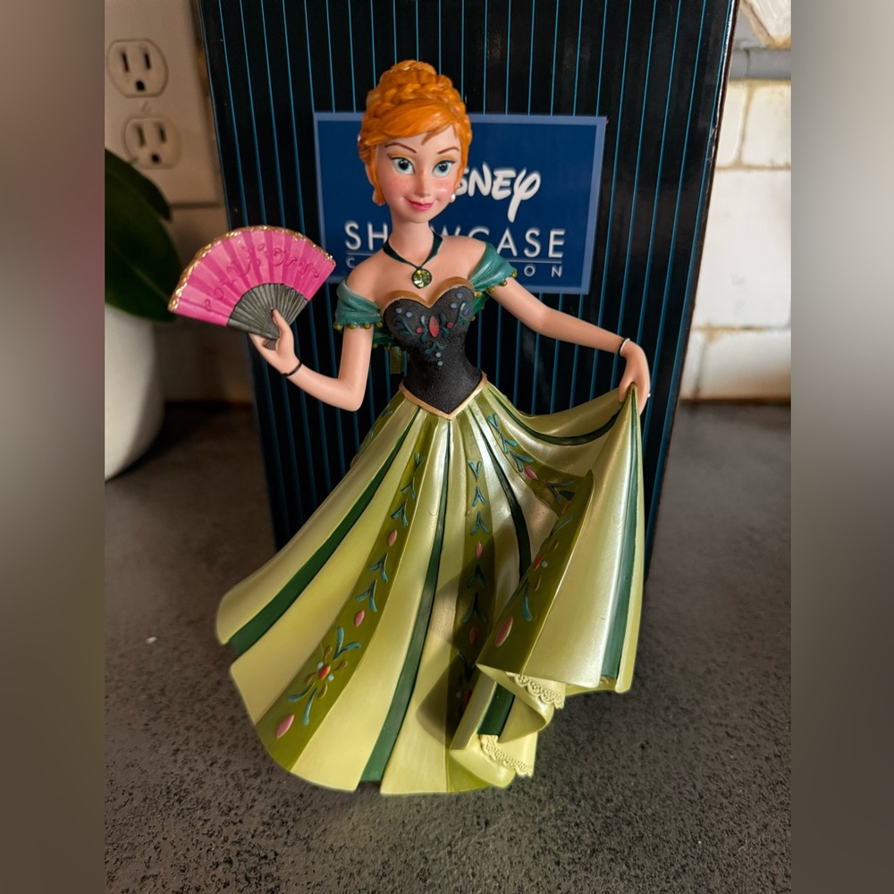 Disney Anne princess collection Home Art Sculpture